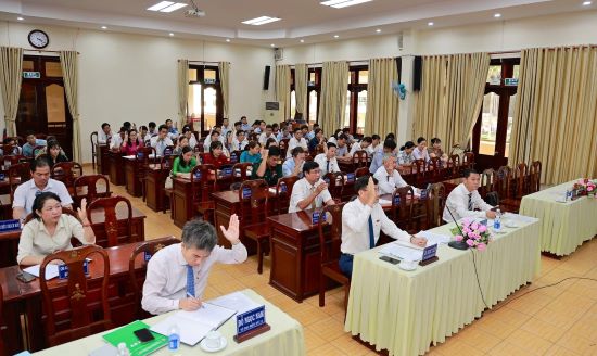 1306 db hdnd huyen bieu quyet tai kh 30.jpg