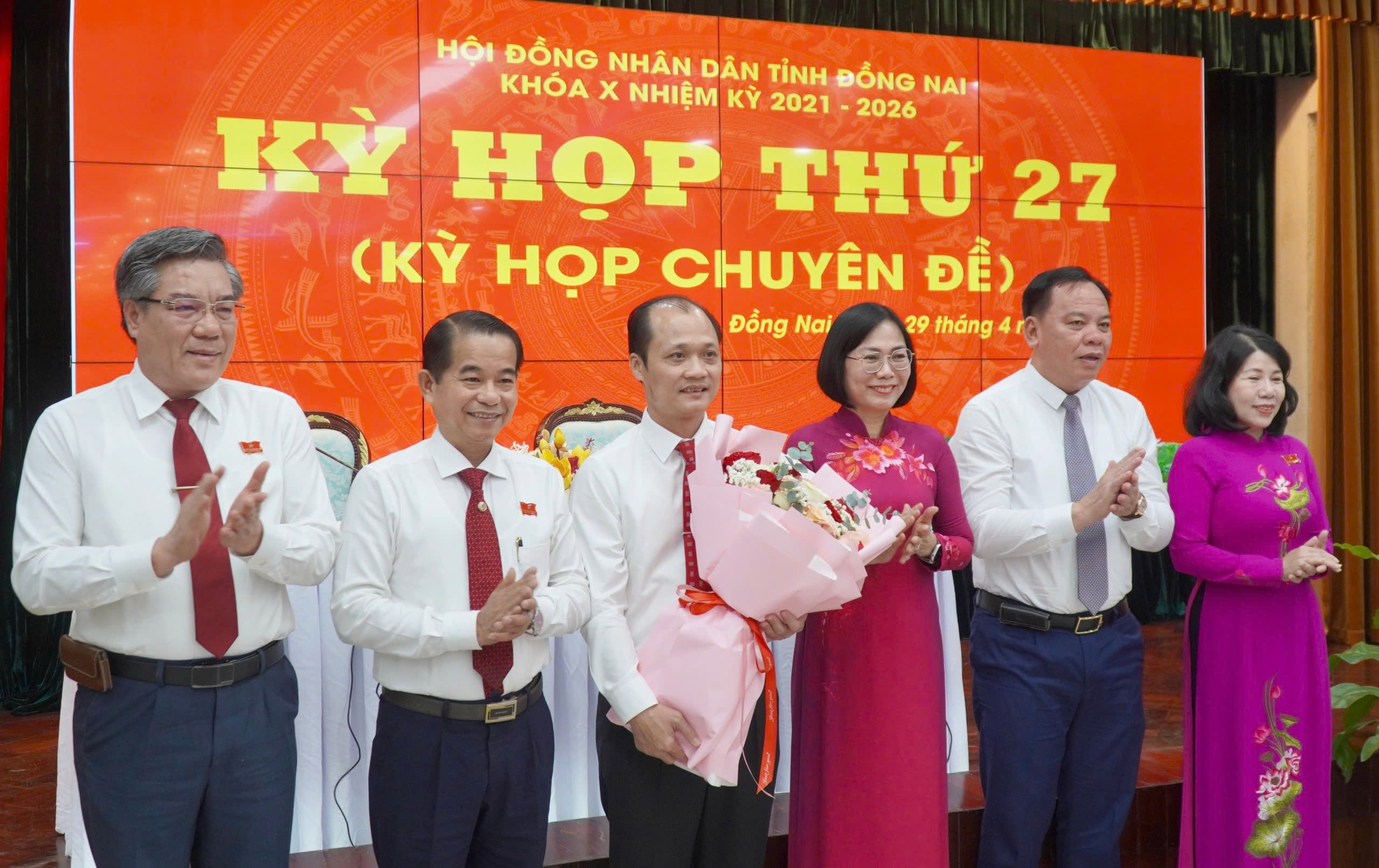 29425.hdnd.KH27.bauUV.jpg