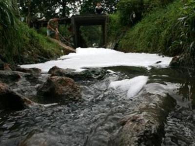 Suoi nuoc trong lt.jpg