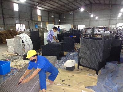 xưởng đan hàng thủ công mỹ nghệ tại cty TNHH SXTM ĐiBi.jpg