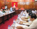Bà Lê Thị Thúy, Phó Tổng Thanh tra Chính phủ công bố kết luận thanh tra việc thu hồi đất lâm nghiệp bị lấn chiếm trái phép tại UBND tỉnh