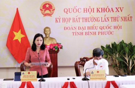 Cần có chính sách đủ mạnh khuyến khích ngành công nghiệp sản xuất ô tô trong nước.