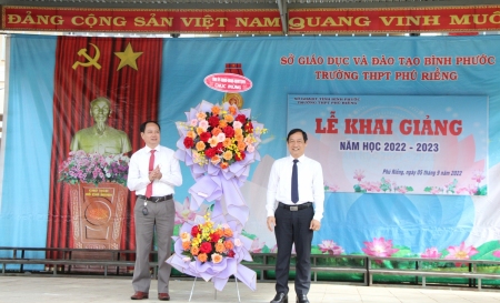 Phó Chủ tịch HĐND tỉnh – Lê Hoàng Lâm dự lễ khai giảng năm học mới 2022 - 2023