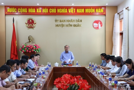 ảnh họp Hơn Quản 1