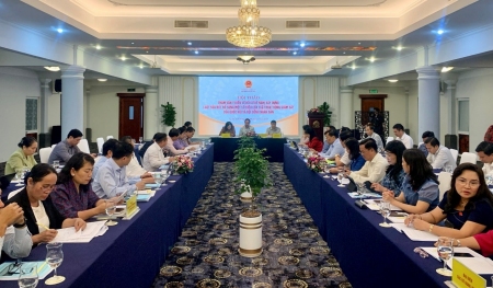 Ảnh ĐBQH họp Hội nghị cho ý kiến