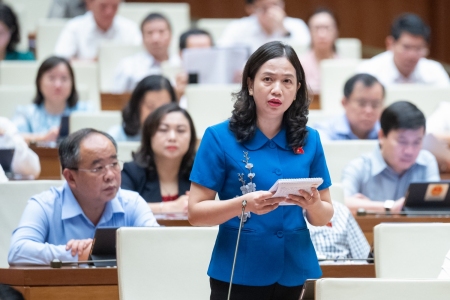 CHỊ SANG 17 6