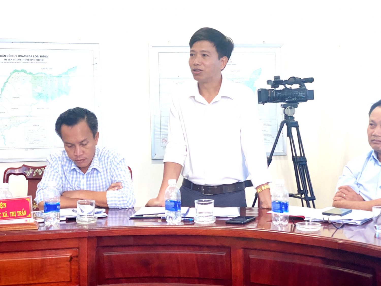 đại diện phòng gd huyên bù đốp giải trình