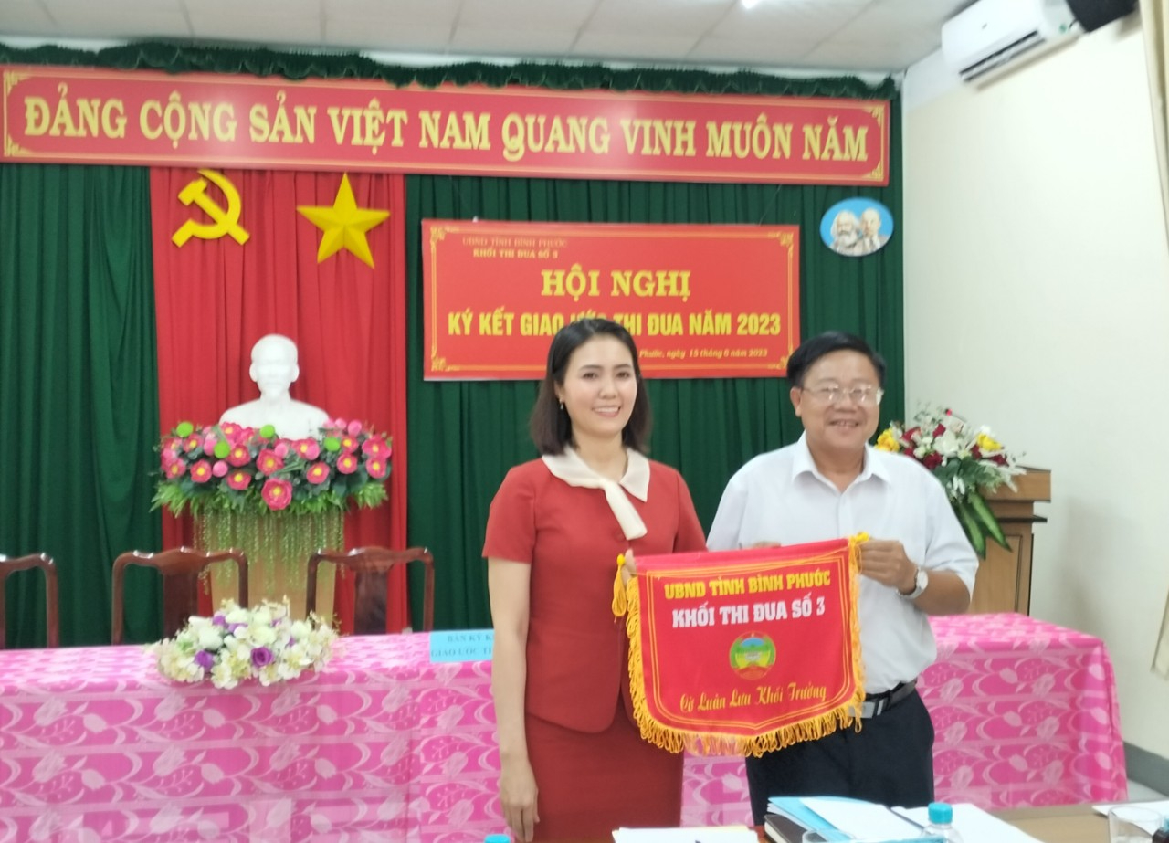 họp thu đua 1