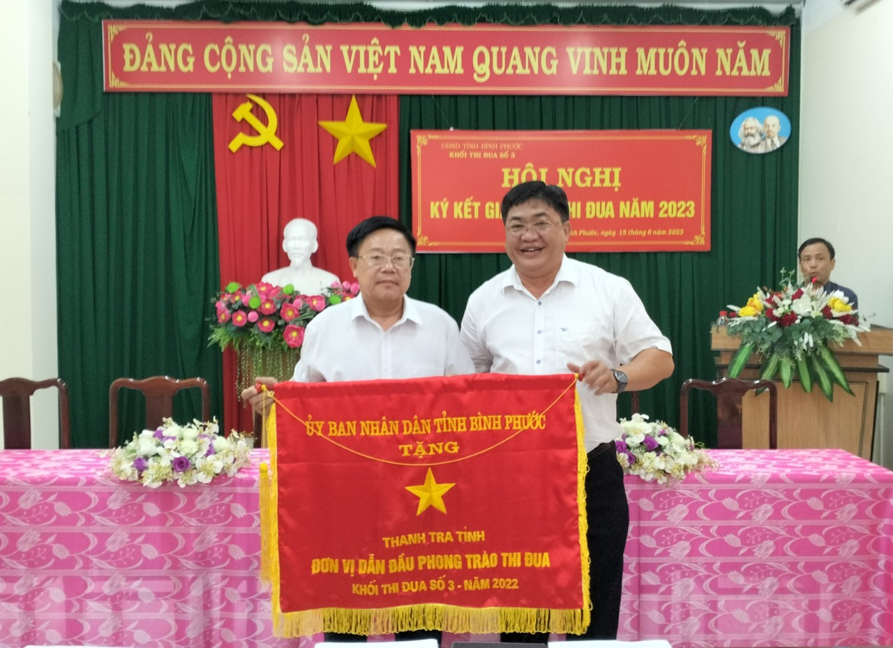họp thu đua 2