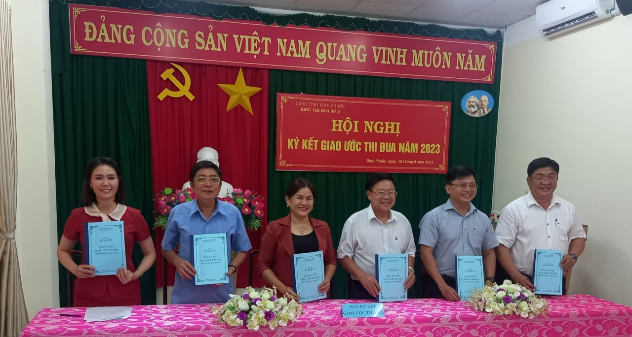 họp thu đua 4
