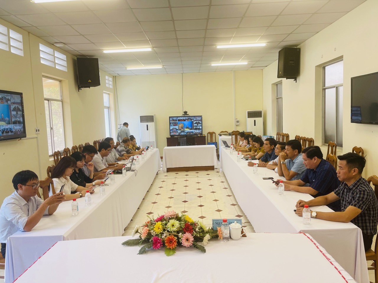học nghị quyết