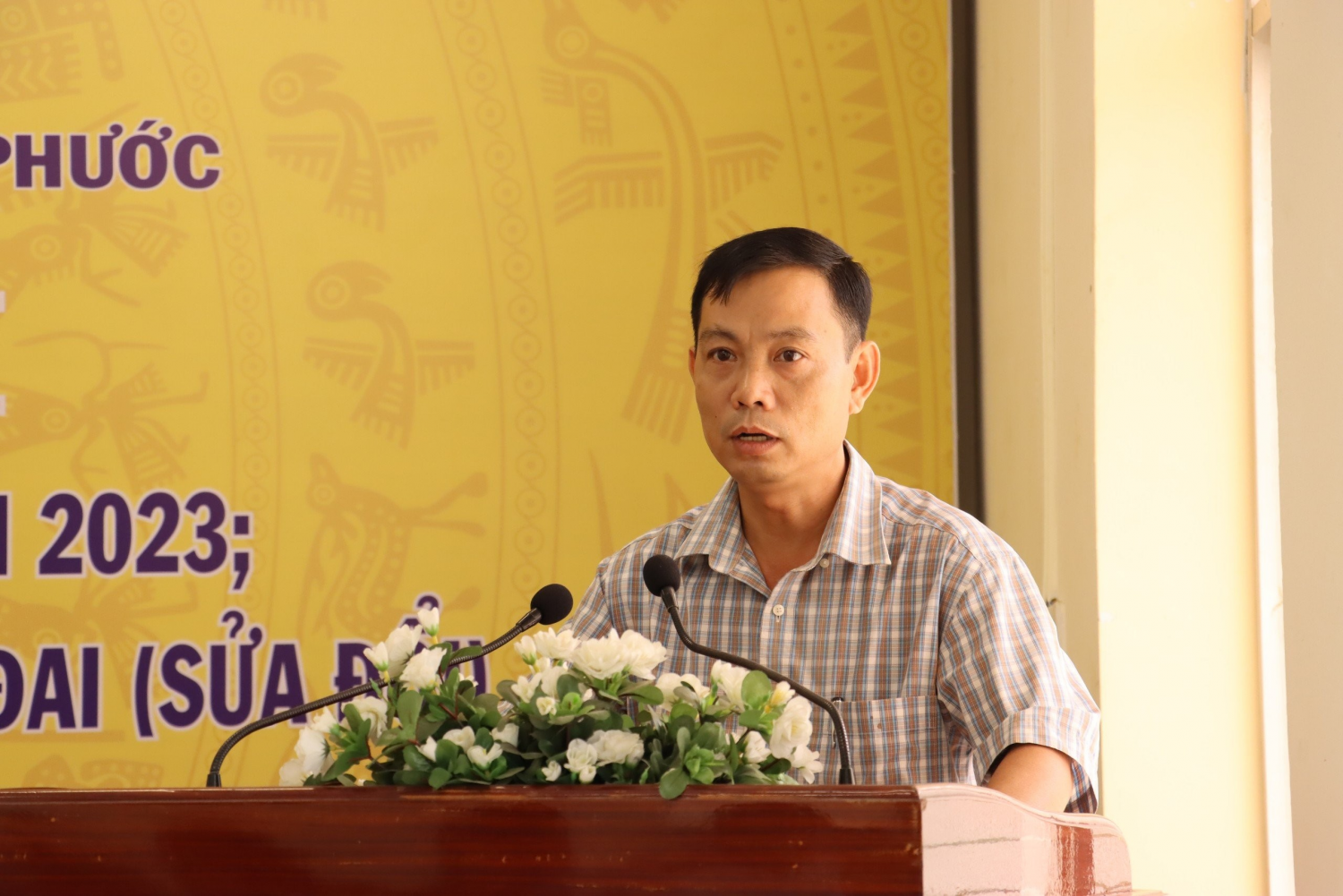 Hội nghị 4