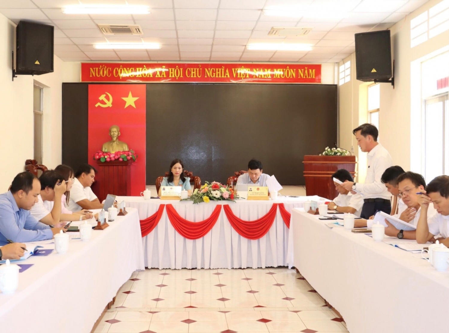 làm việc cty ĐLực