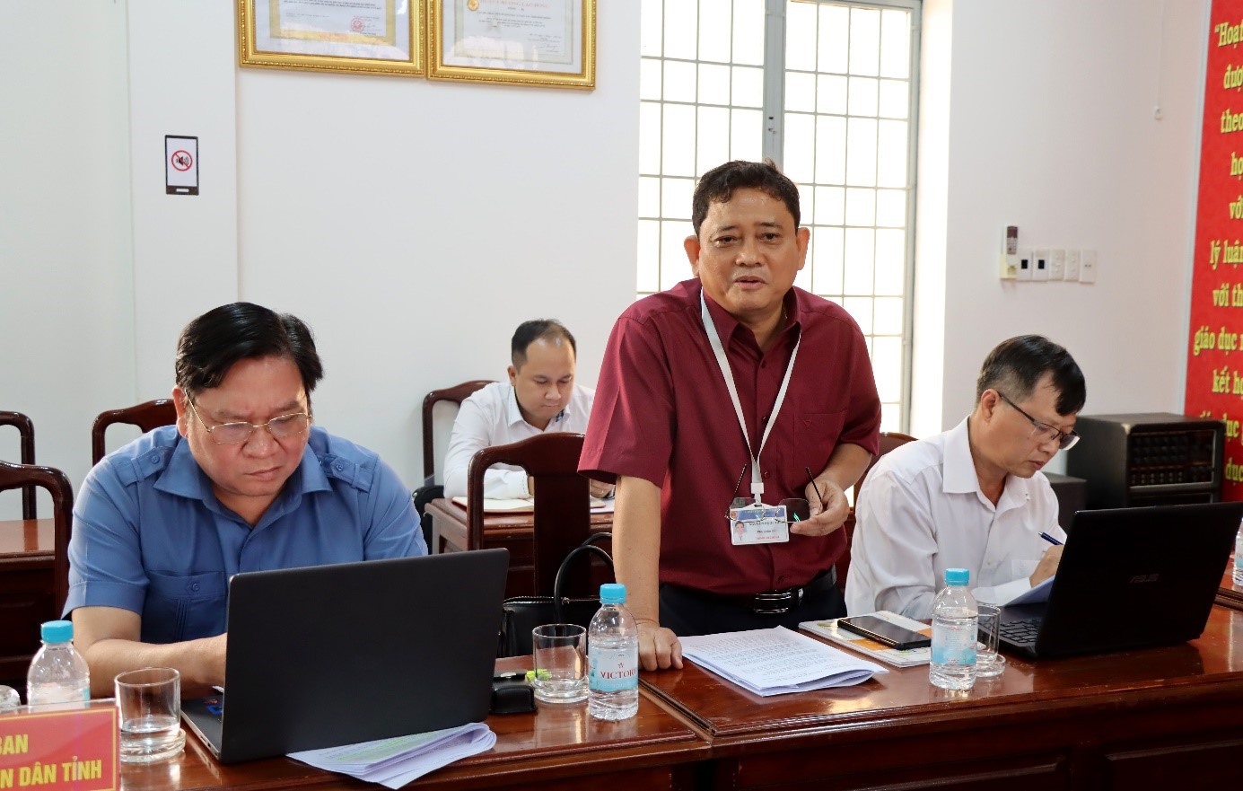 Ảnh ĐBQH GS tại Sở GD ĐT 3