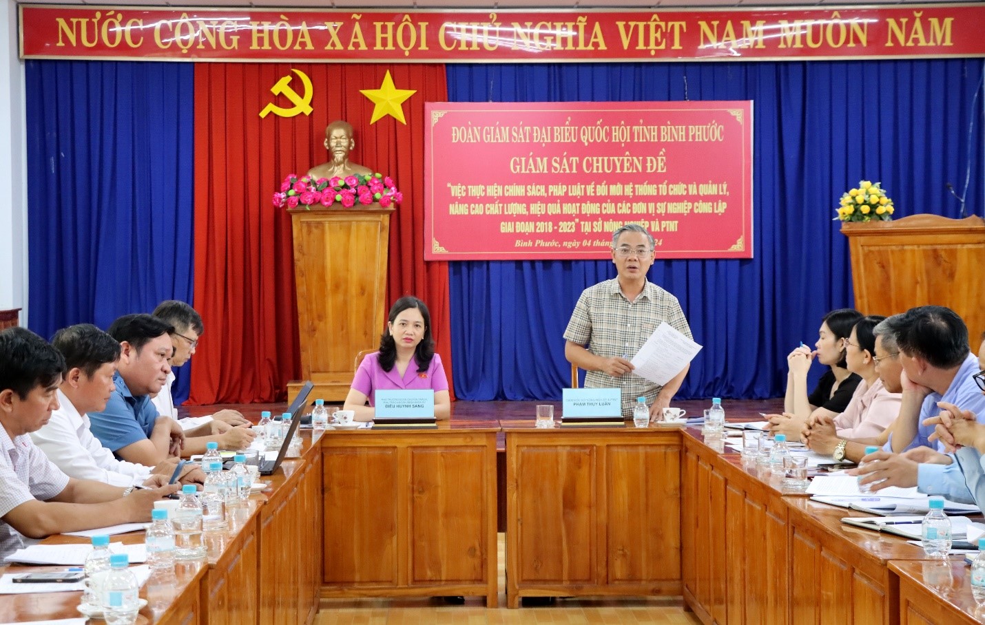 Ảnh ĐBQH GS tại Sở NN 3