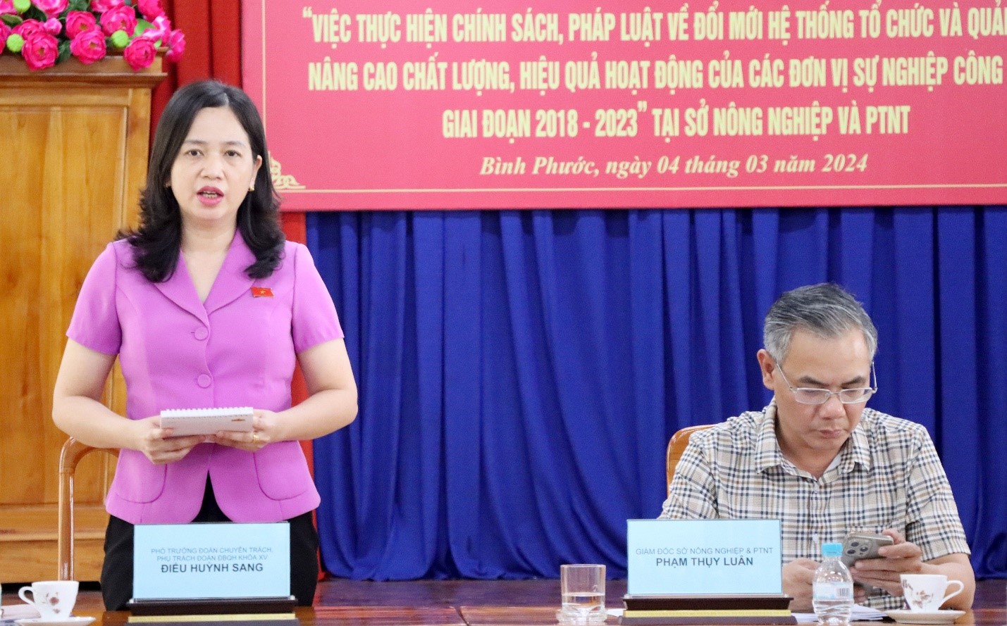 Ảnh ĐBQH GS tại Sở NN 4