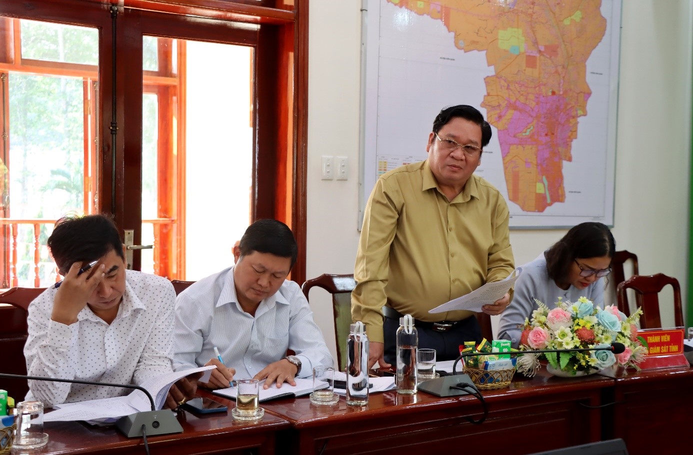 Ảnh ĐBQH GS tại thị xã Bình Long 3