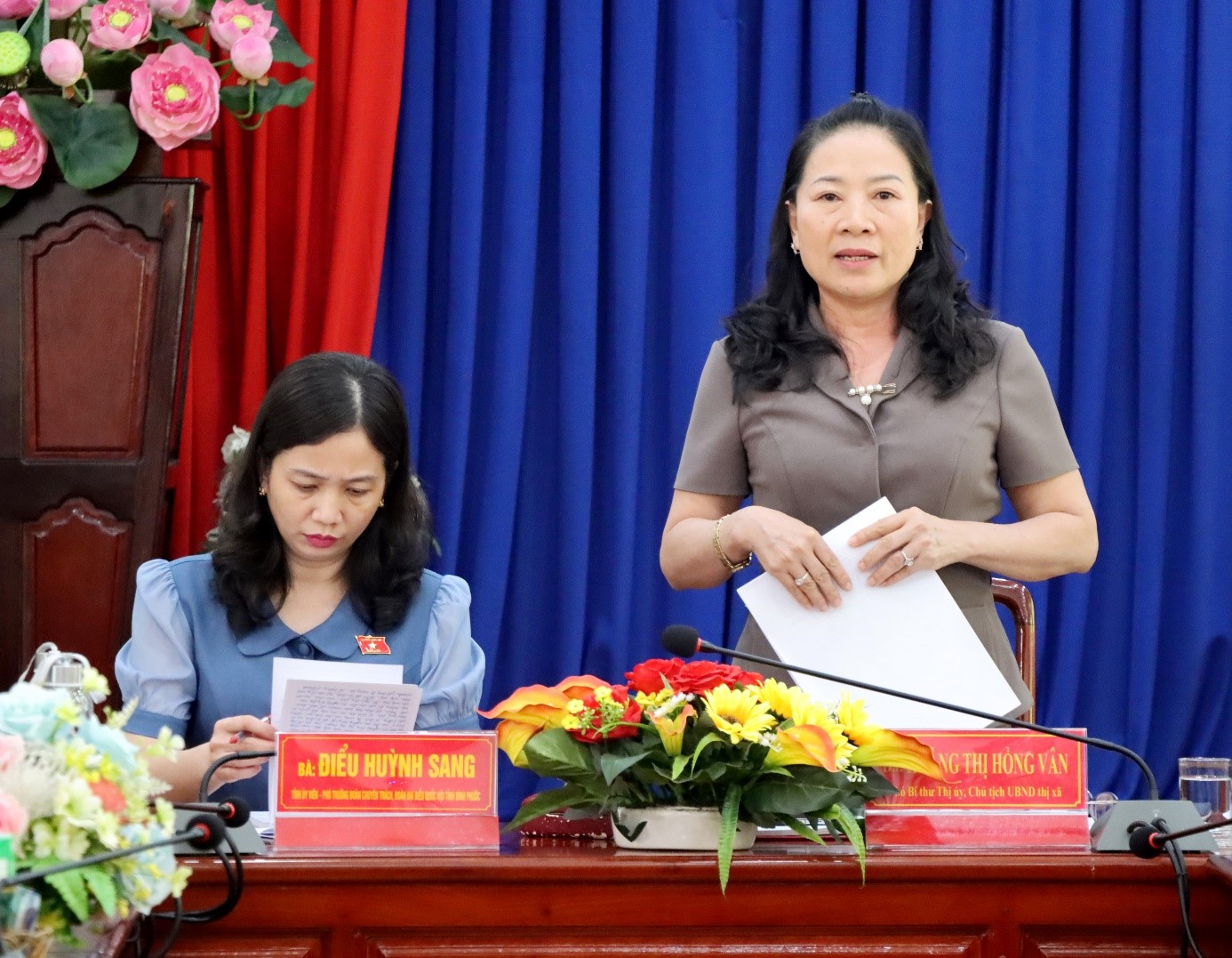 Ảnh ĐBQH GS tại thị xã Bình Long 4
