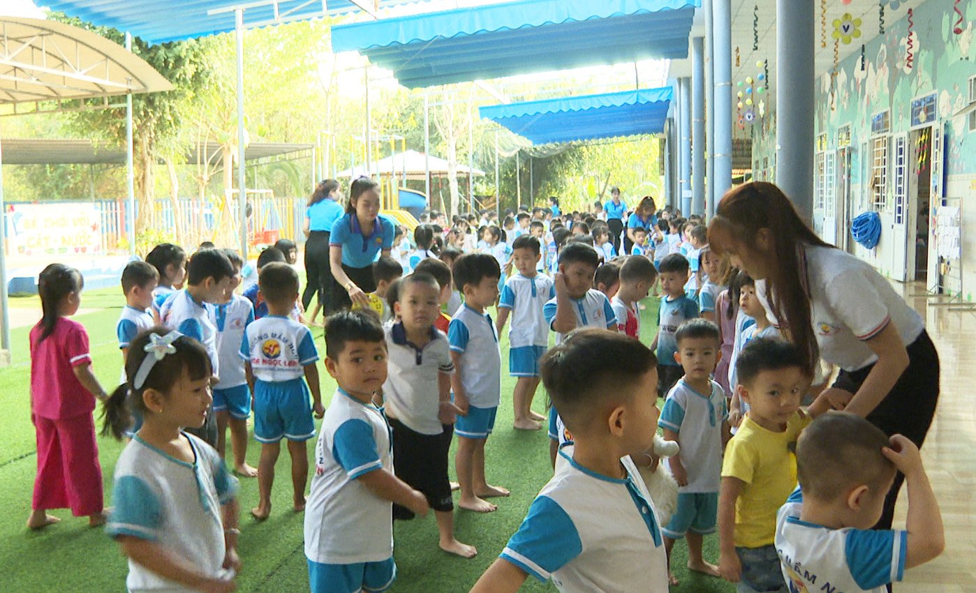 HOẠT ĐỘNG TRẺ TẠI MN