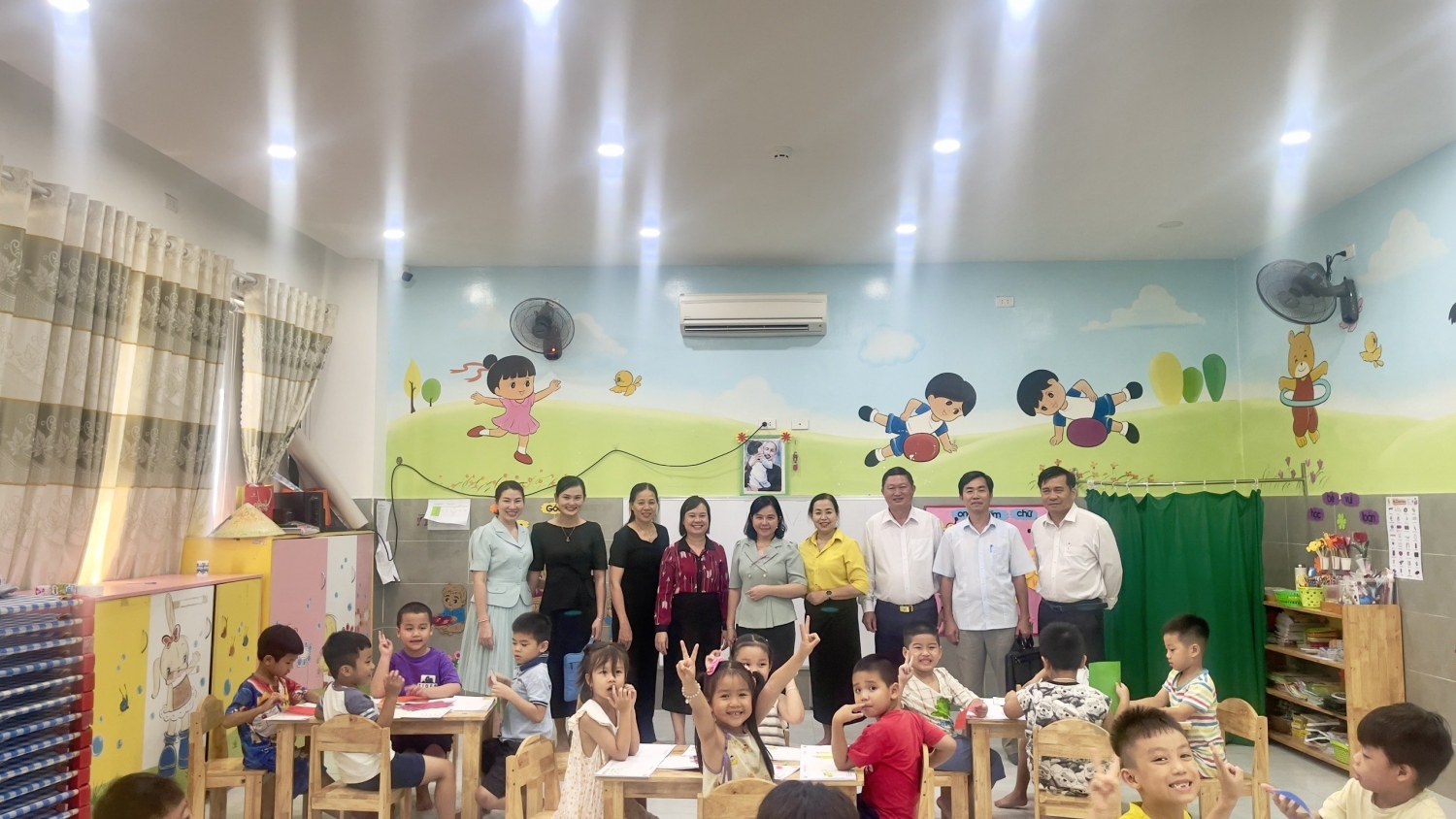tập thể lãnh đạo tại trường MN