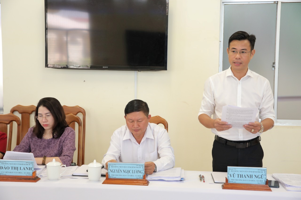 Anh ngữ Họp ban