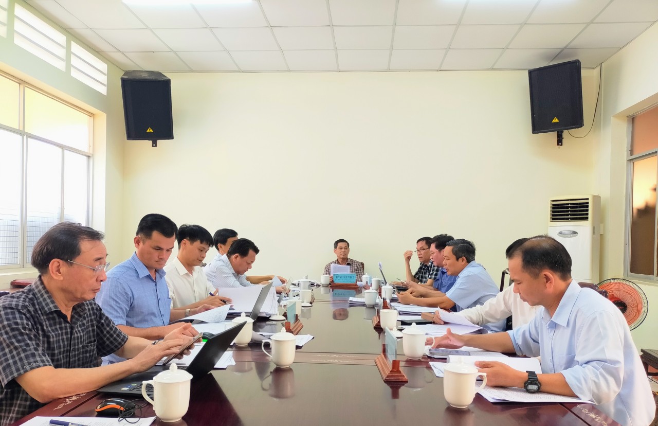 Họp ban KTNS