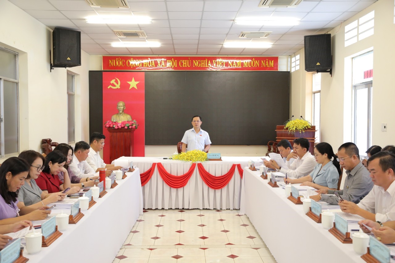 Họp ban VHXH