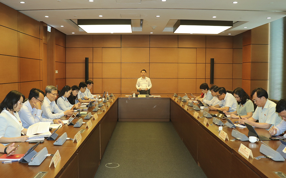 phiên họp tổ chiều 18 6