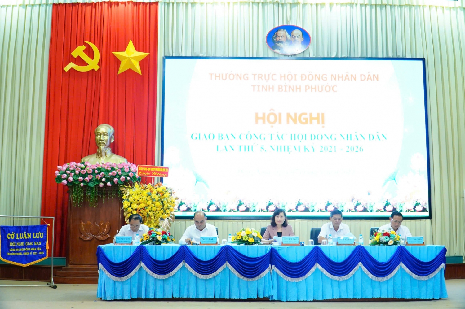 hình hội nghị GIAO BAN 4