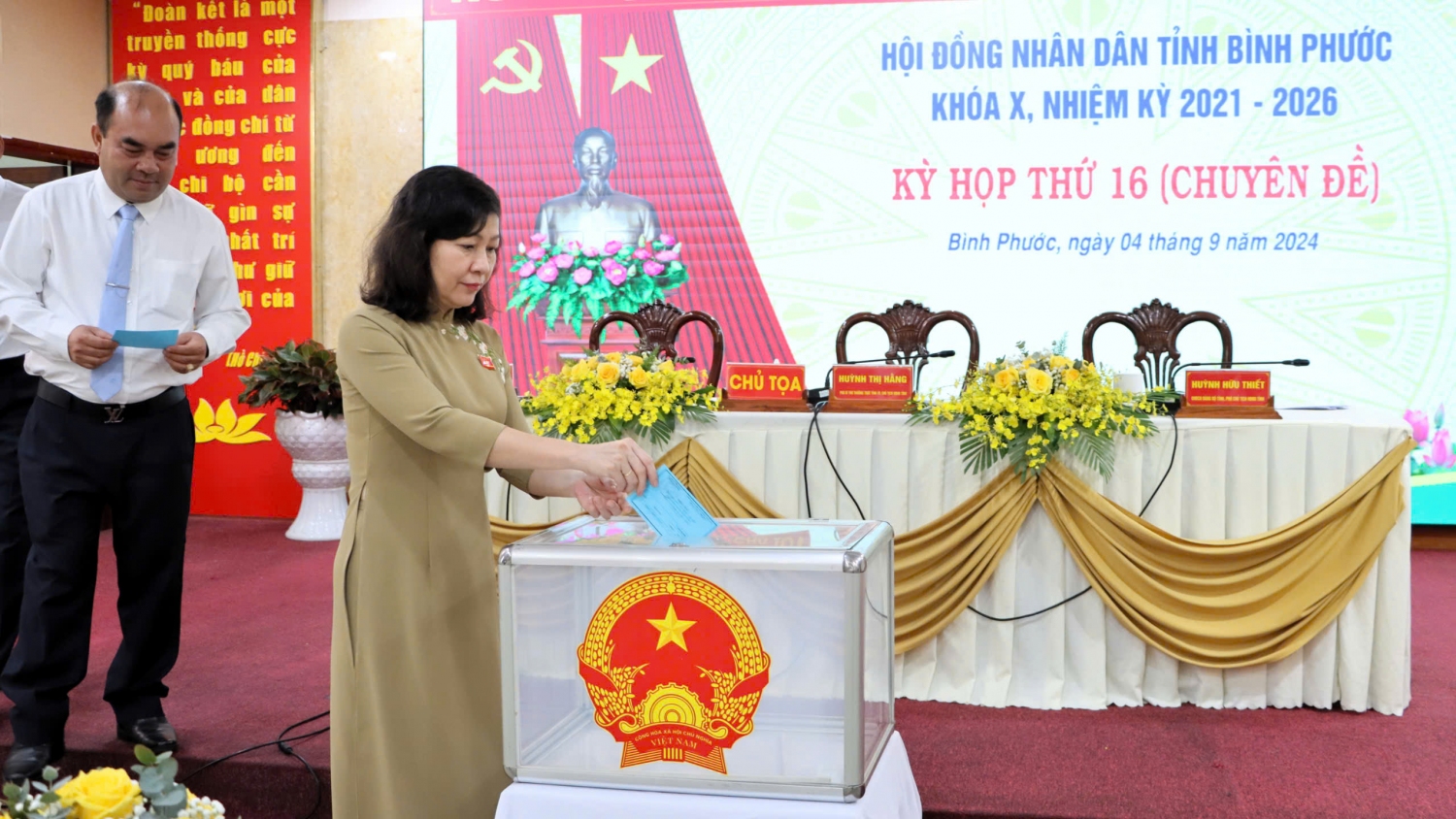 bỏ phiếu 1