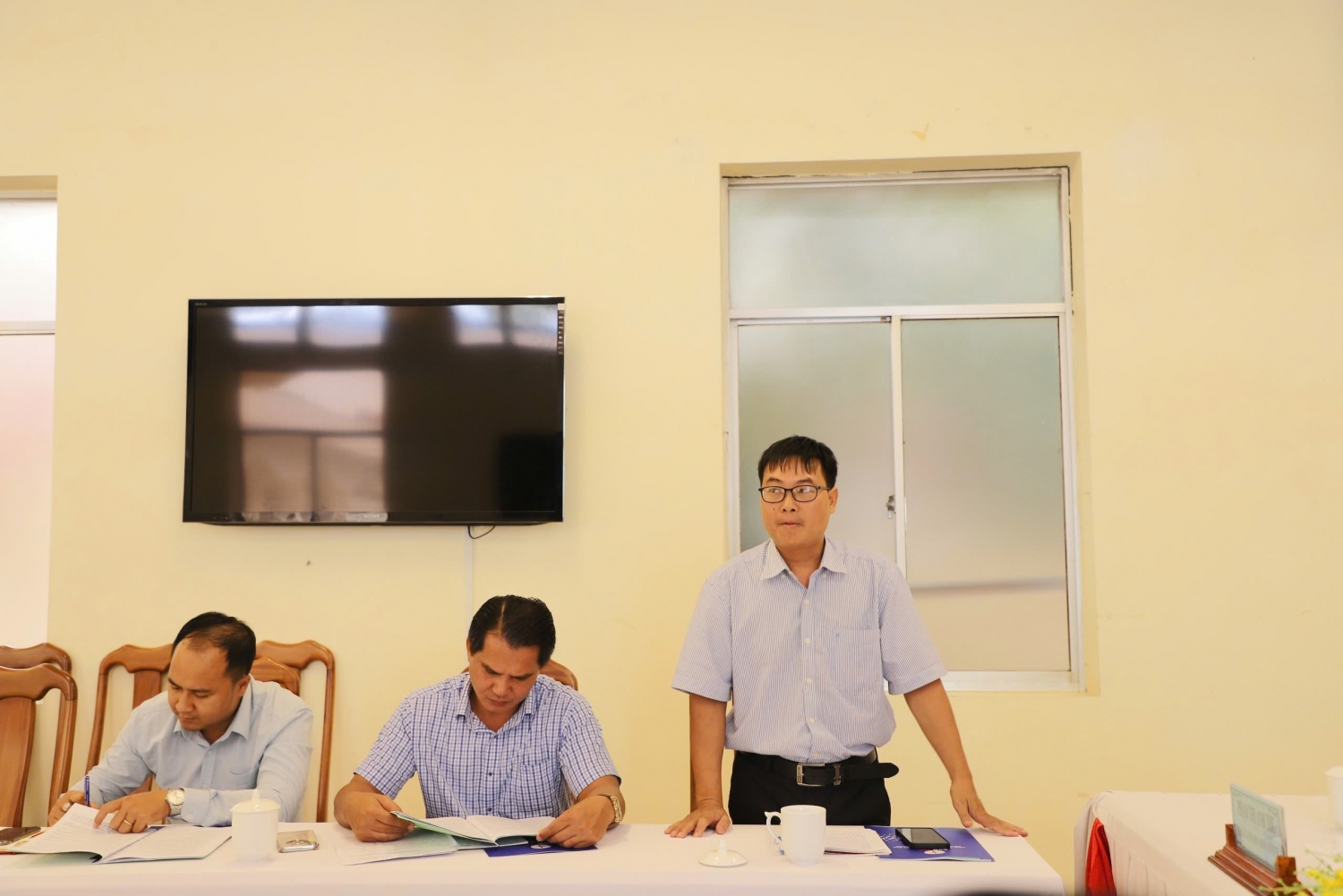 làm việc với điện lực 2