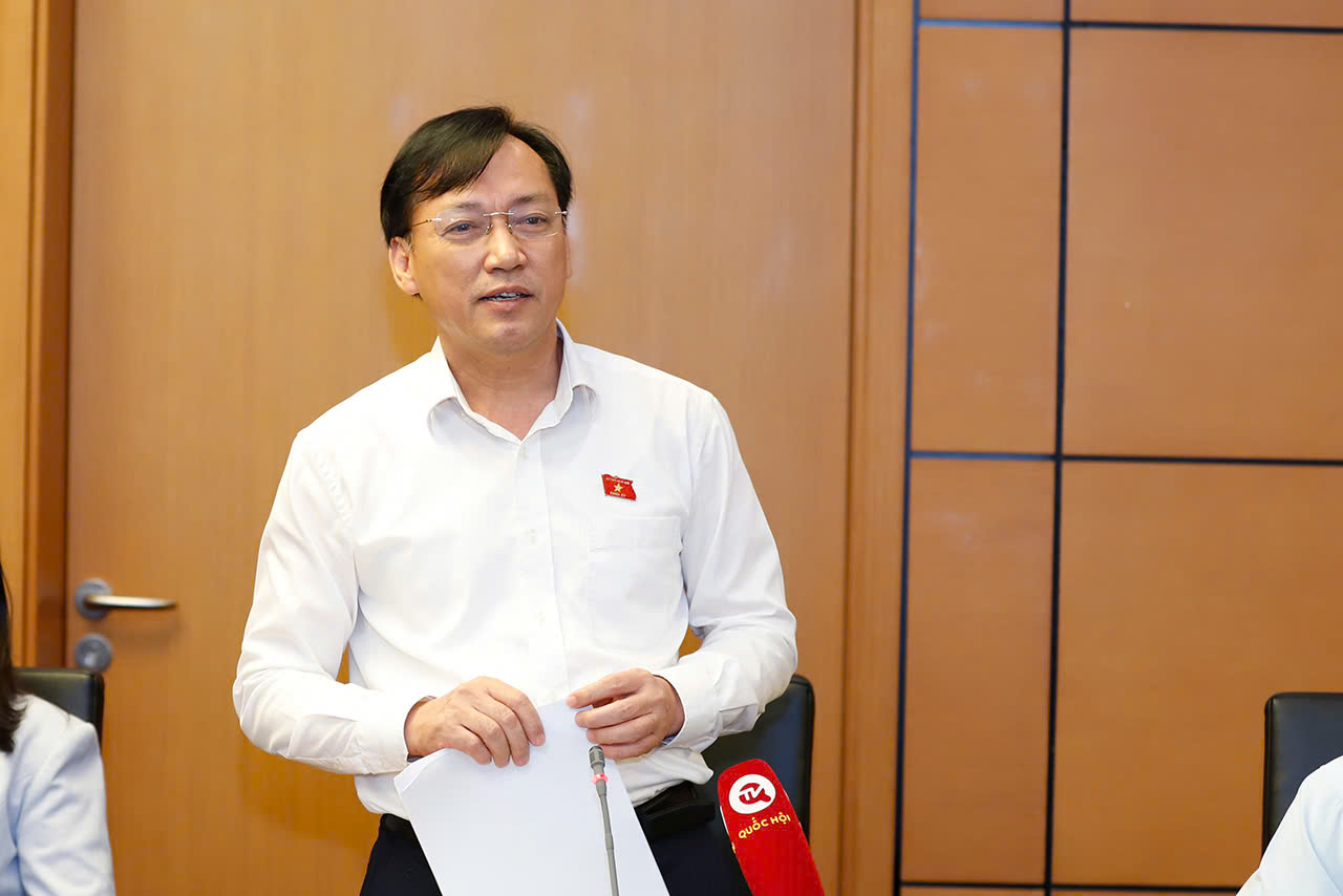 Phan viết lượng 24 10