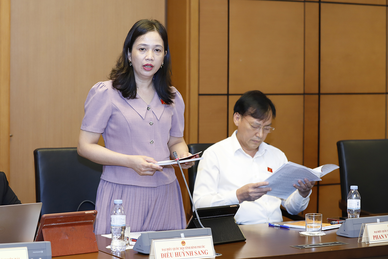 Small ĐBQH Điểu Huỳnh Sang