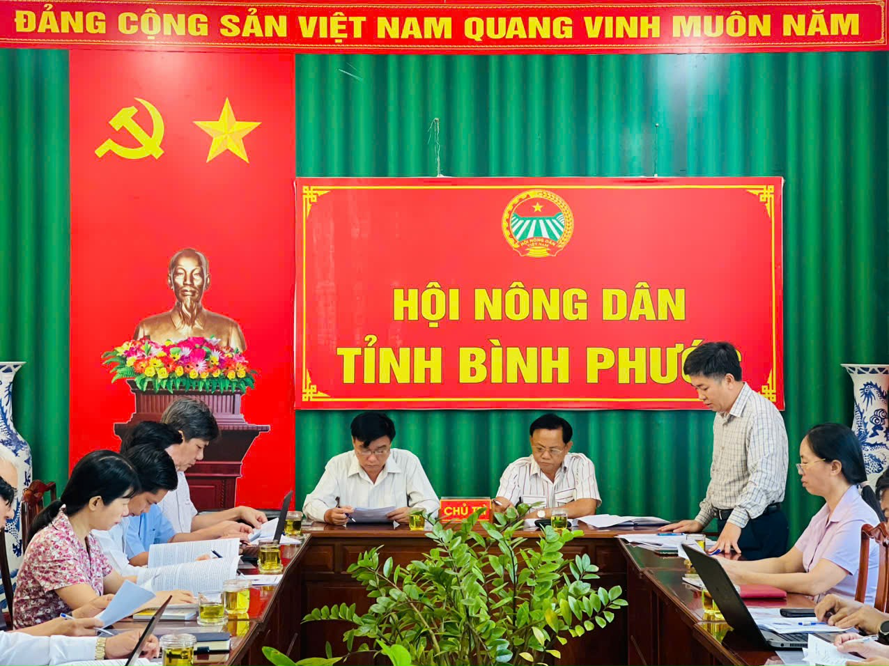 Ban PC làm việc với HND 4