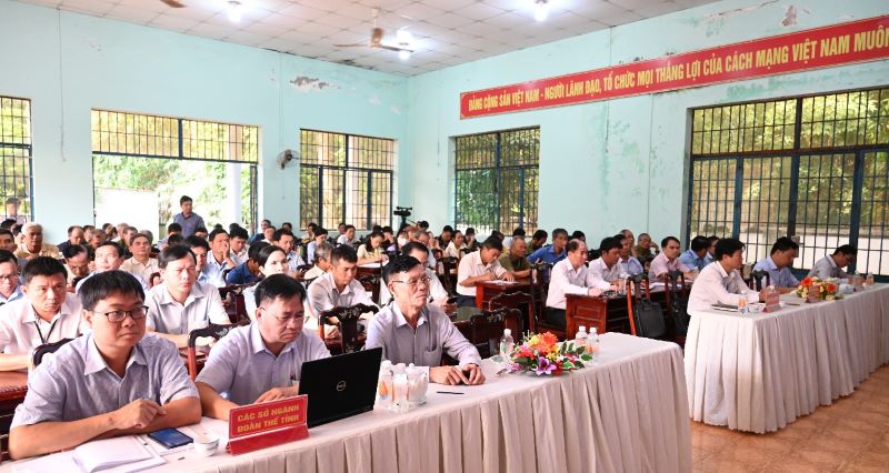 cử tri xã tân lợi