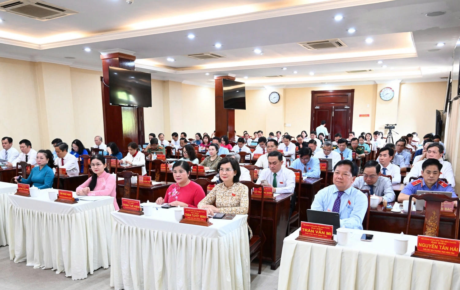 đb dự họp 20