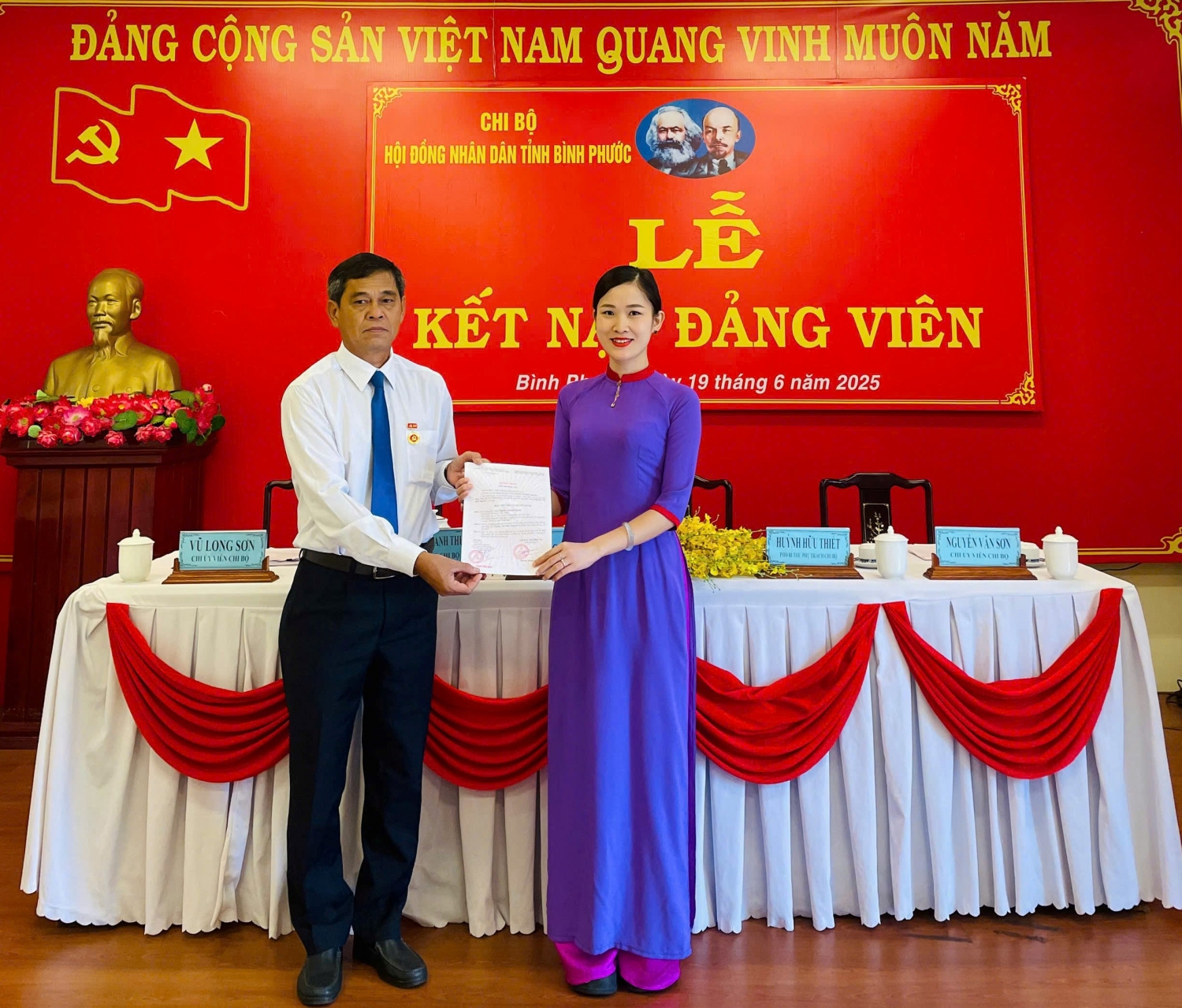 huynh huu thiết họp kn đang 2