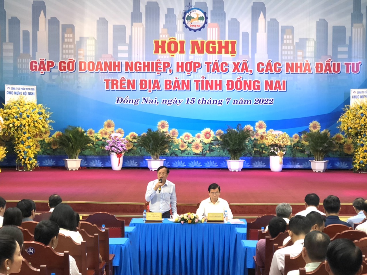 hoi nghi gap go doanh nghiep.jpg