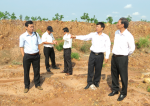 Ban Kinh tế - Ngân sách HĐND khảo sát một số công trình do Ban quản lý khu kinh tế làm chủ đầu tư.
