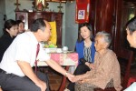 Lãnh đạo tỉnh thăm, chúc tết tại thị xã Đồng Xoài.