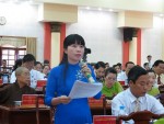 Hội đồng nhân dân tỉnh tiến hành phiên chất vấn tại kỳ họp.