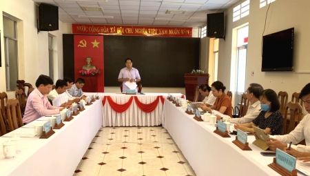 Ban dân tộc HĐND tỉnh họp Ban để xem xét báo cáo kết quả giám sát việc thực hiện giảm 1000 hộ nghèo là đồng bào dân tộc thiểu số trên địa bàn tỉnh năm 2021