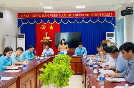 Ban pháp chế HĐND tỉnh tổ chức giám sát về công tác cải cách thủ tục hành chính và xây dựng chính quyền điện tử